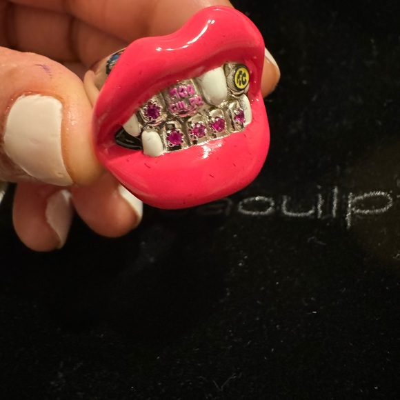 Mea Culpa Lip Ring - Picture 3 of 4